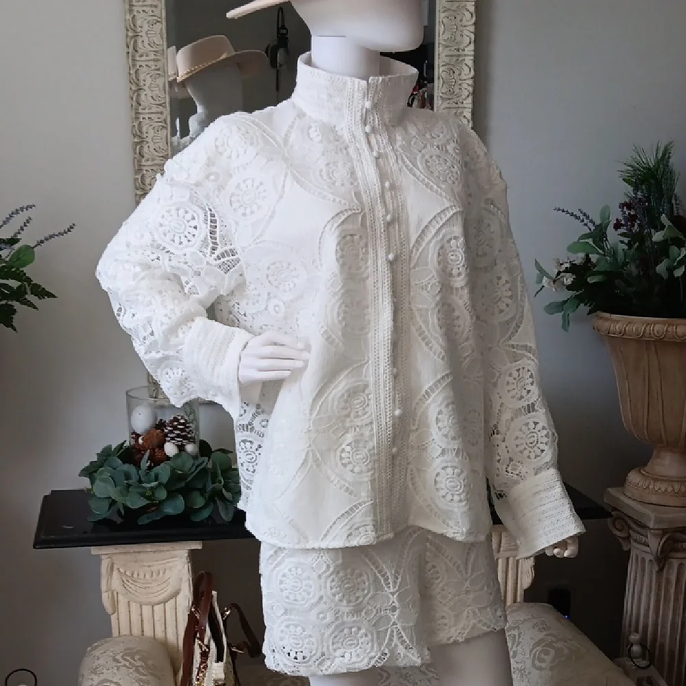 Elegant White Lace Button Down Shirt - Picture 3 of 9